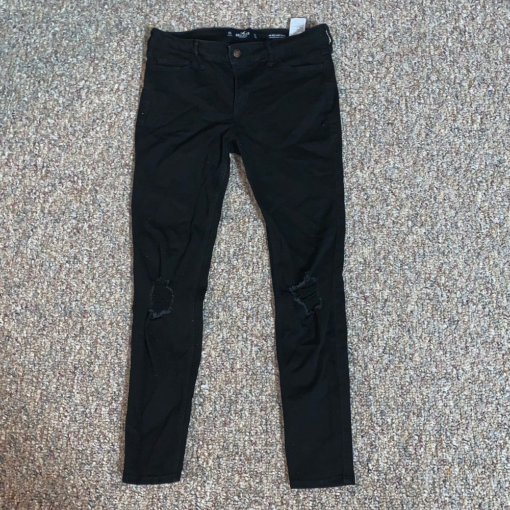 HOLLISTER! Worn once ripped jeans
